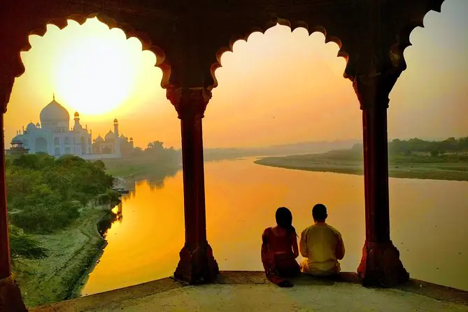 Best places to visit in Agra