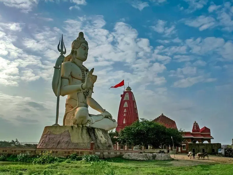 4 Famous Religious Places in Gujarat You Must Visit