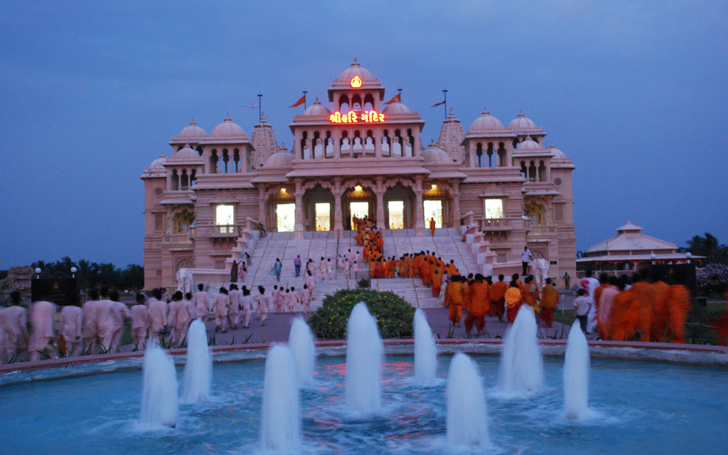 4 Famous Religious Places in Gujarat You Must Visit