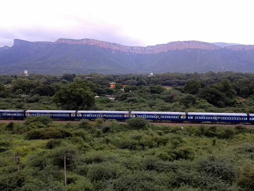 rajaraman sundaram, CC BY 3.0 <https://creativecommons.org/licenses/by/3.0>, via Wikimedia Commons-Tirupati Balaji Temple