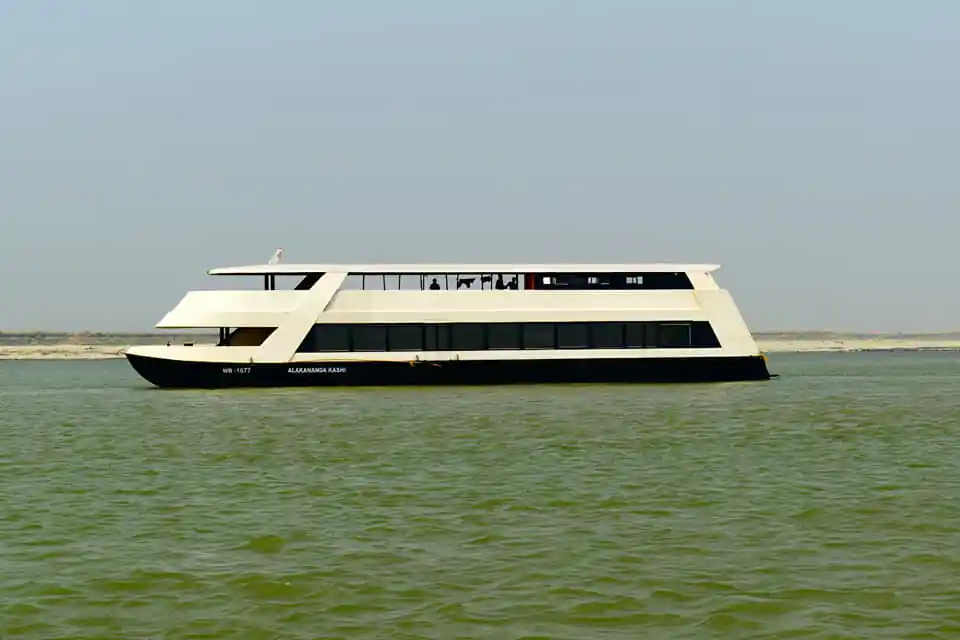 varanasi alaknanda cruise-Luxury Cruises in India