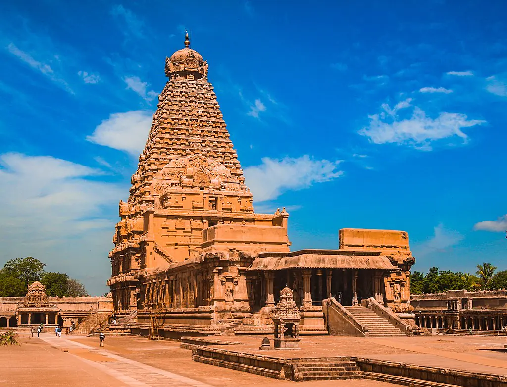 Anupam Mukherjee, CC BY-SA 4.0 <https://creativecommons.org/licenses/by-sa/4.0>, via Wikimedia Commons-Iconic Religious Structures