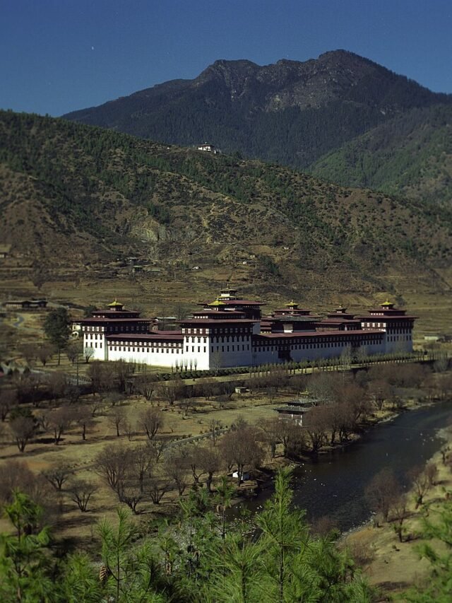 9 Budget-Friendly Foreign Trips Under ₹50,000 for Indians