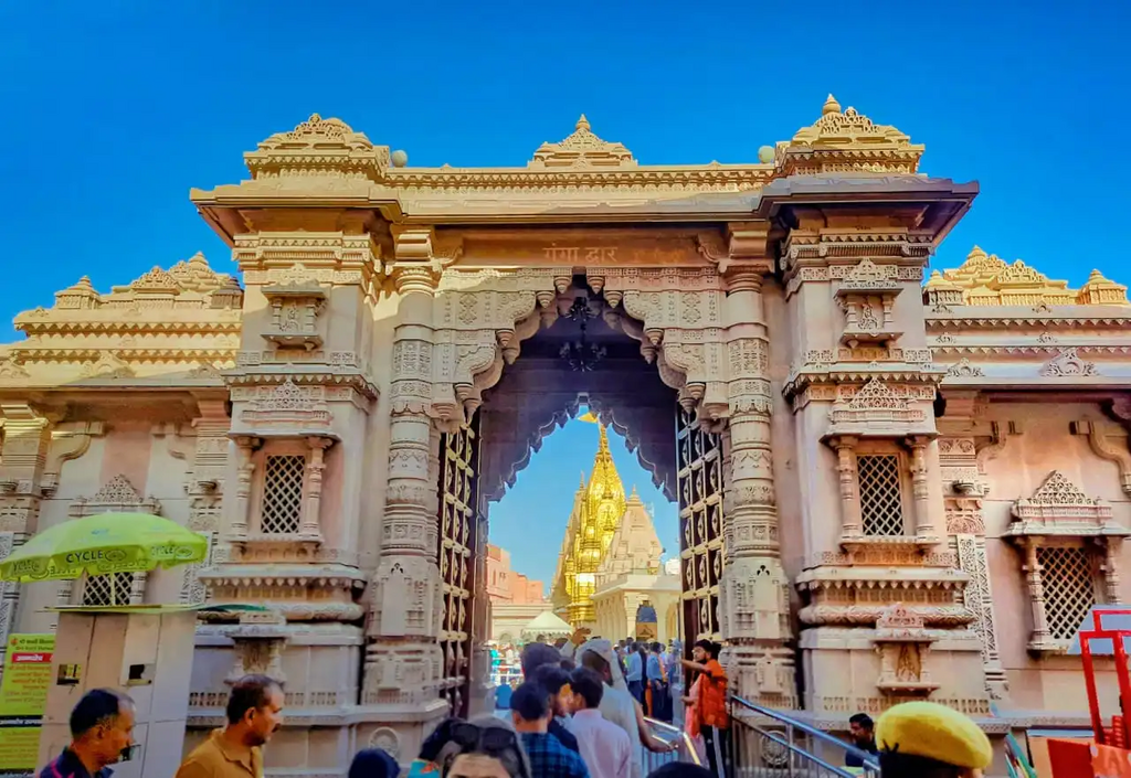 Ashvin Kaitabhya, clicked by Abhishek Pandey, CC BY-SA 4.0 <https://creativecommons.org/licenses/by-sa/4.0>, via Wikimedia Commons