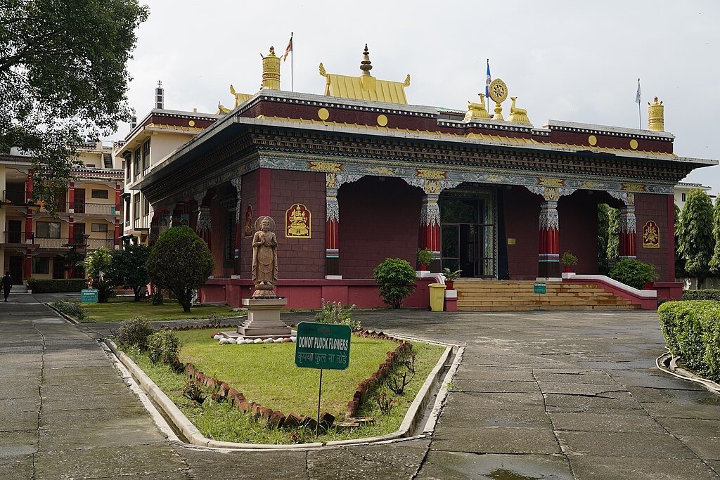 Amitabha Gupta, CC BY 4.0 <https://creativecommons.org/licenses/by/4.0>, via Wikimedia Commons