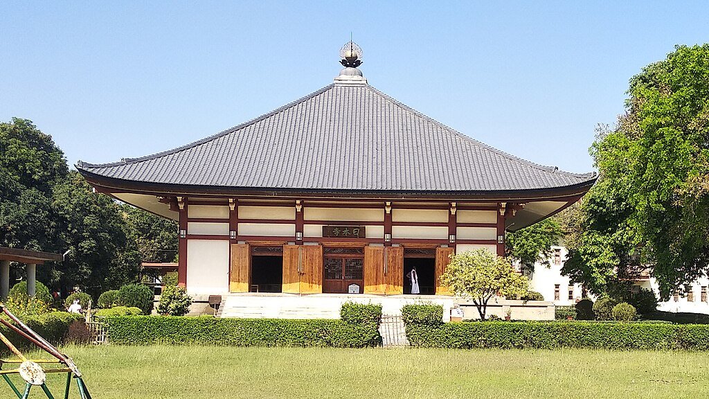 Rohit Sharma, CC BY-SA 4.0 <https://creativecommons.org/licenses/by-sa/4.0>, via Wikimedia Commons-Bodh Gaya Travel Guide