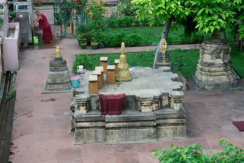 Sumitsurai, CC BY-SA 4.0 <https://creativecommons.org/licenses/by-sa/4.0>, via Wikimedia Commons