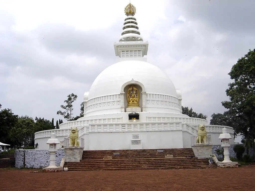 myself (Knverma (talk)), CC BY-SA 3.0 <https://creativecommons.org/licenses/by-sa/3.0>, via Wikimedia Commons-Bodh Gaya Travel Guide-