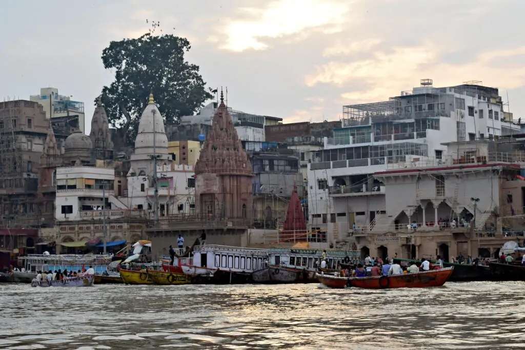 India Monthly Travel Guide