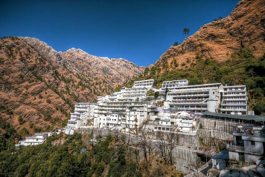 6 Temples in India with the Highest Number of Steps You Must Climb Once in Your Lifetime