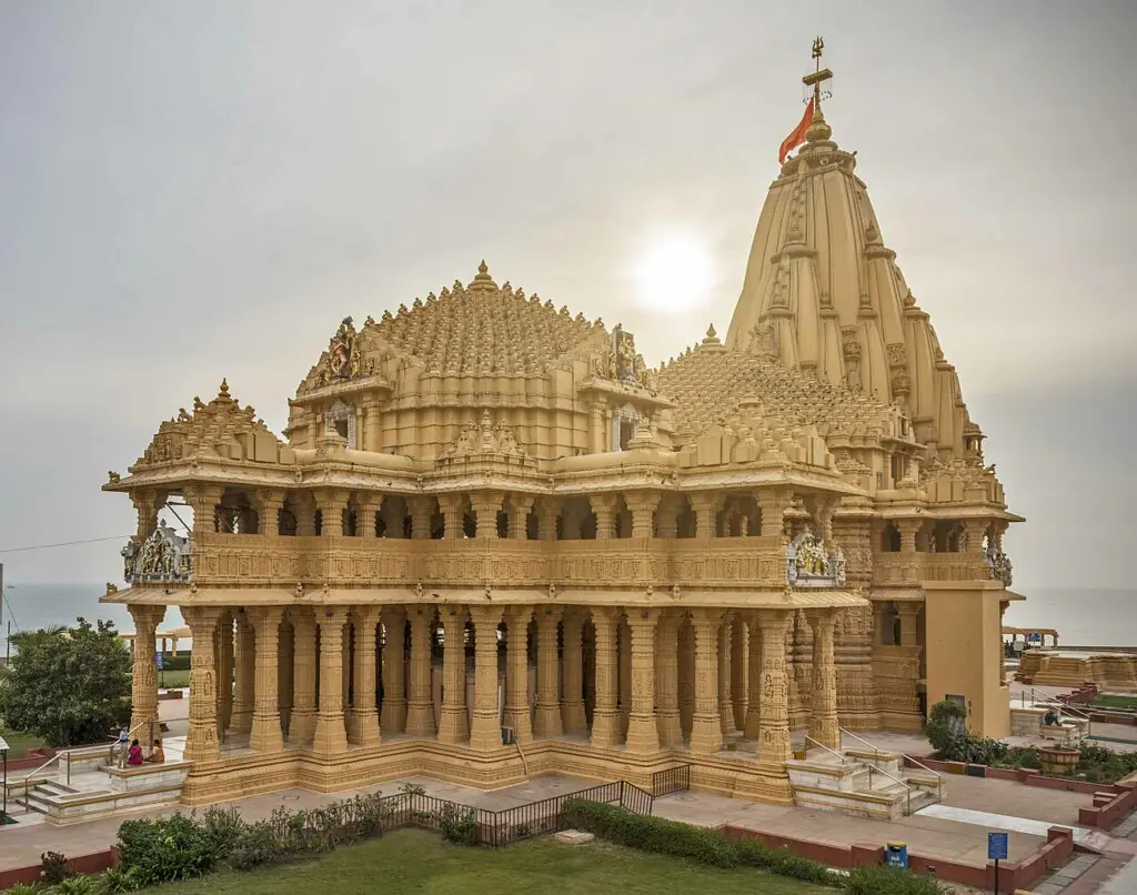 B. SurajPatro1997, CC BY-SA 4.0 <https://creativecommons.org/licenses/by-sa/4.0>, via Wikimedia Commons- Famous Temples in India