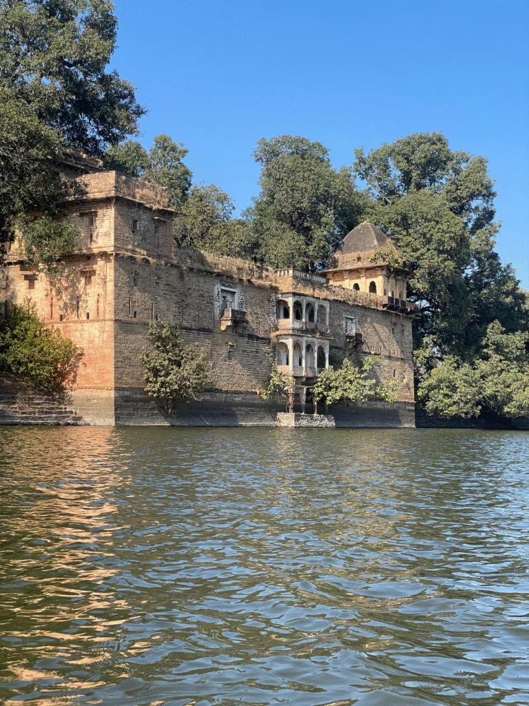 Imakanksha, CC BY-SA 4.0 <https://creativecommons.org/licenses/by-sa/4.0>, via Wikimedia Commons-Hidden Gems of Bundelkhand