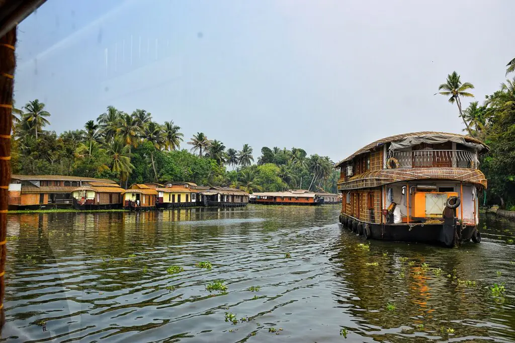 Vaibhavraj241, CC BY-SA 4.0 <https://creativecommons.org/licenses/by-sa/4.0>, via Wikimedia Commons-