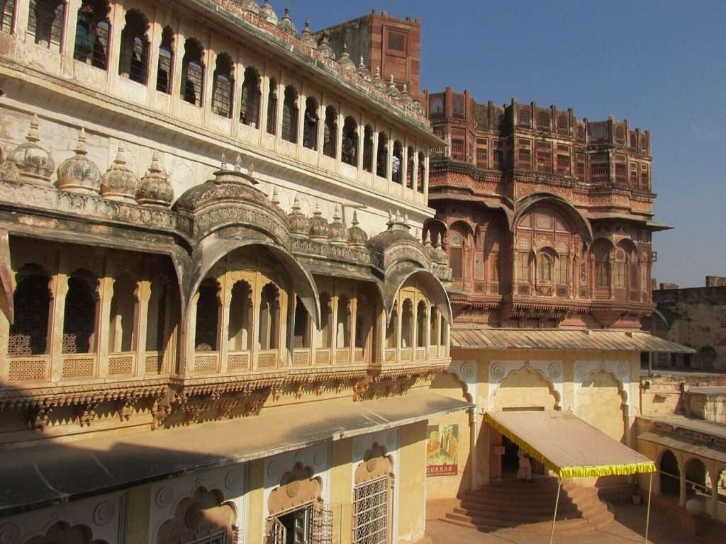 Sougata Bhar, CC BY-SA 4.0 <https://creativecommons.org/licenses/by-sa/4.0>, via Wikimedia Commons- 7 days in Rajasthan