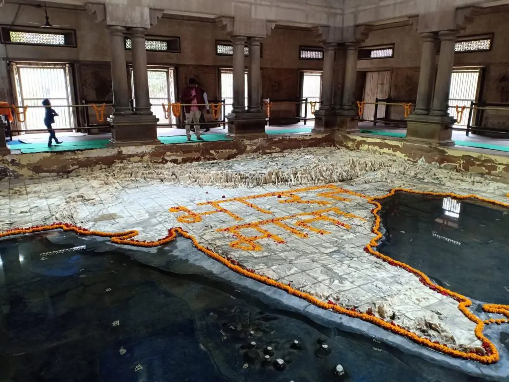 Bharat Mata Temple-Top Temples in Varanasi