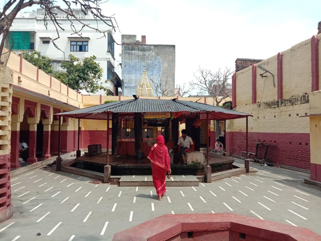 Mrityunjay Mahadev Temple-Top Temples in Varanasi