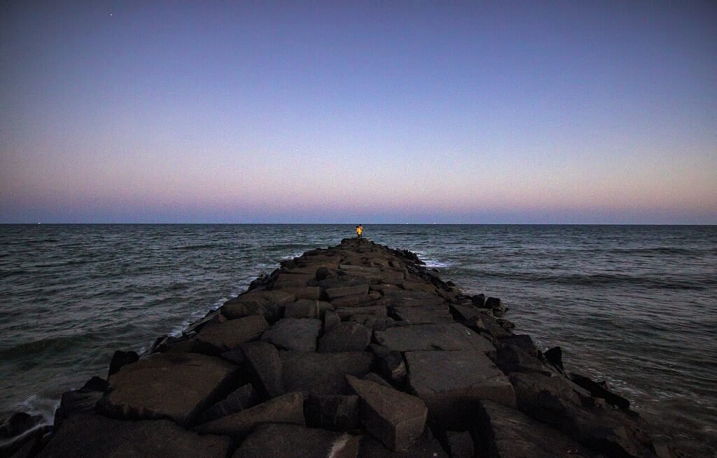 Karthik Easvur, CC BY-SA 4.0 <https://creativecommons.org/licenses/by-sa/4.0>, via Wikimedia Commons-Famous Beaches of South India
